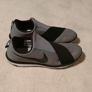 Nike Slip-ons